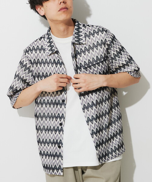 B.C STOCK(ベーセーストック)の「VARIOUS 総柄レースメッシュシャツ(シャツ/ブラウス・メンズ・ベージュ/ネイビー/イエロー・MEDIUM/LARGE)」の1枚目の写真