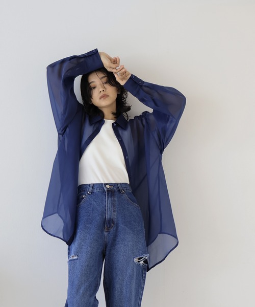 hellam(へラム)の「オーガンジー オーバーサイズシャツ(シャツ/ブラウス・レディース・オフホワイト/グレー/イエロー/ネイビー/ブラック・FREE)」の4枚目の写真