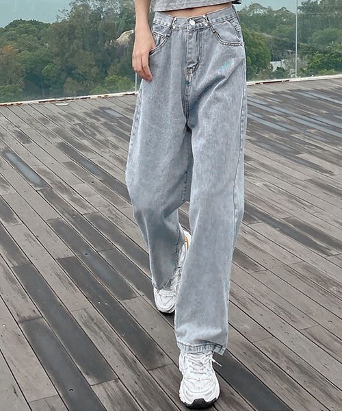 NinaetLina（ニナエリナ）の「ストレートデニムパンツ（デニムパンツ・レディース・ブラック/ホワイト/グレー/ライトブルー・S/M/L/XL）」の10枚目の写真