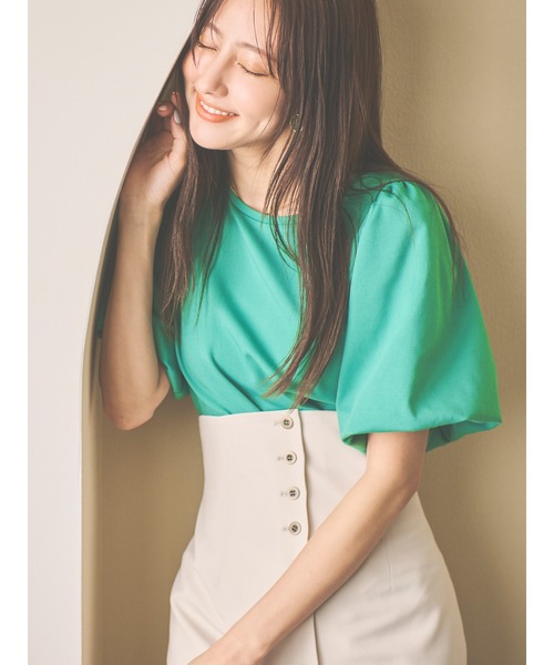 Te chichi（テチチ）の「【スタイル美人カットソー】ボリュームバルーンスリーブカットソー（Tシャツ/カットソー・レディース・オフホワイト/グリーン/ブラック・ﾌﾘ-）」の7枚目の写真