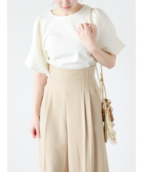 Te chichi（テチチ）の「【スタイル美人カットソー】ボリュームバルーンスリーブカットソー（Tシャツ/カットソー・レディース・オフホワイト/グリーン/ブラック・ﾌﾘ-）」の15枚目の写真