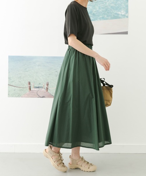 URBAN RESEARCH DOORS(アーバンリサーチドアーズ)の「コットンローンギャザースカート(スカート・レディース・ピンク/グリーン/ネイビー・MEDIUM)」の7枚目の写真