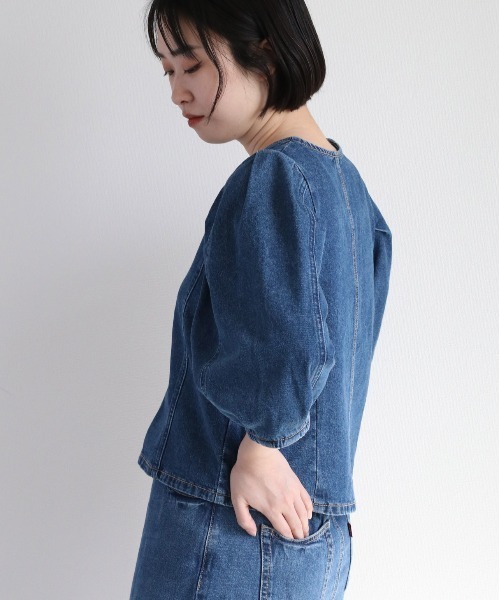 cepo（セポ）の「ライトデニム ボリュームスリーブジャケット　セットアップ可能（デニムジャケット・レディース・ブルー系2/ブルー系3・M）」の9枚目の写真