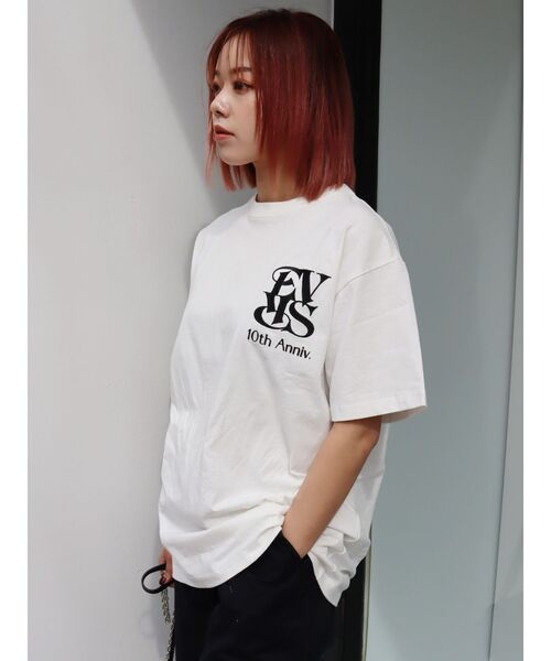 FRUIT OF THE LOOM（フルーツオブザルーム）の「【10周年記念】FRUIT OF THE LOOM コラボＴシャツ（Tシャツ/カットソー・レディース・ホワイト/ブラック・FREE）」の18枚目の写真