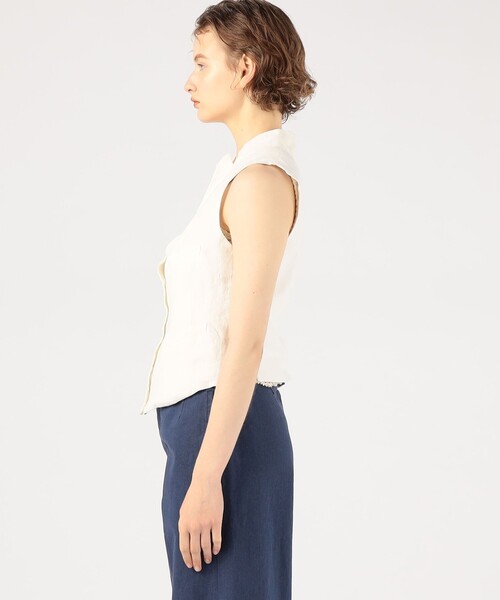 KHADI & CO(カディアンドコー)の「〇Khadi and Co OKLA リネンス シャツベスト(ベスト・レディース・ホワイト・M)」の3枚目の写真