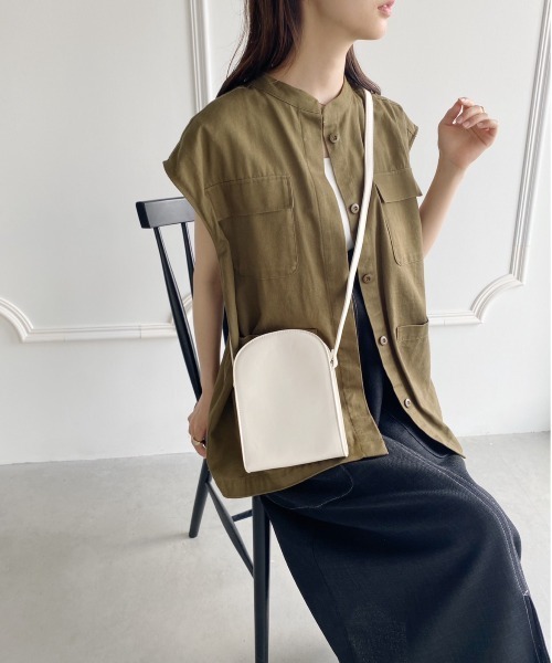 thank U more(サンキューモア)の「ラウンドミニショルダー(ハンドバッグ・レディース・アイボリー/ブラウン/シルバー/ブラック・FREE)」の12枚目の写真