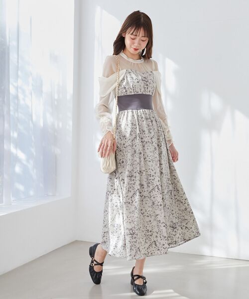 MAJESTIC LEGON（マジェスティックレゴン）の「【WEB限定XLサイズあり】レディギャザーストラップパンプス（パンプス・レディース・ブラック/アイボリー/シルバー・SMALL/MEDIUM/LARGE/X-LARGE）」の13枚目の写真