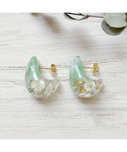tone(トーン)の「【in the Park】コロンとしたお花のピアス(MA)(ピアス(両耳用)・レディース・ライトブルー/ライトグリーン・FREE)」の5枚目の写真