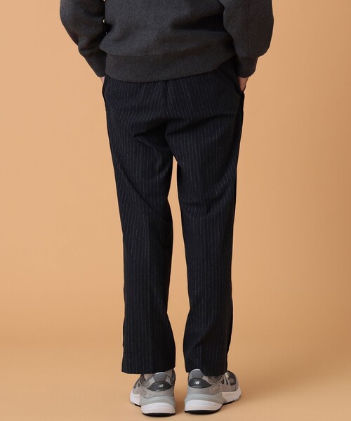 BEAMS LIGHTS(ビームスライツ)の「BEAMS LIGHTS / カッティング ストライプ ミリタリー トラウザー(その他パンツ・メンズ・チャコールグレー/ネイビー・MEDIUM/LARGE/SMALL)」の14枚目の写真