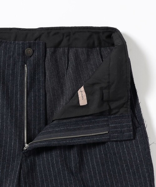 BEAMS LIGHTS(ビームスライツ)の「BEAMS LIGHTS / カッティング ストライプ ミリタリー トラウザー(その他パンツ・メンズ・チャコールグレー/ネイビー・MEDIUM/LARGE/SMALL)」の18枚目の写真