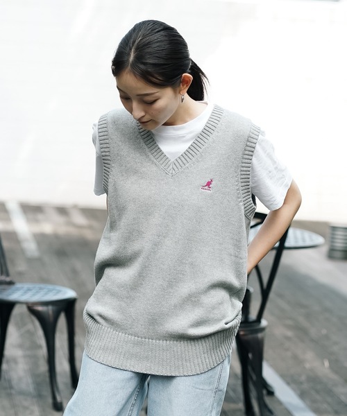 KANGOL（カンゴール）の「【KANGOL/カンゴール】スクールベスト 制服　高校生　中学生　JK　DK　ユニセックス　コットン100％　ロゴ刺繍　ワンポイント（ベスト・メンズ・ネイビー/ブラック/ベージュ/グレー・LARGE/MEDIUM）」の2枚目の写真