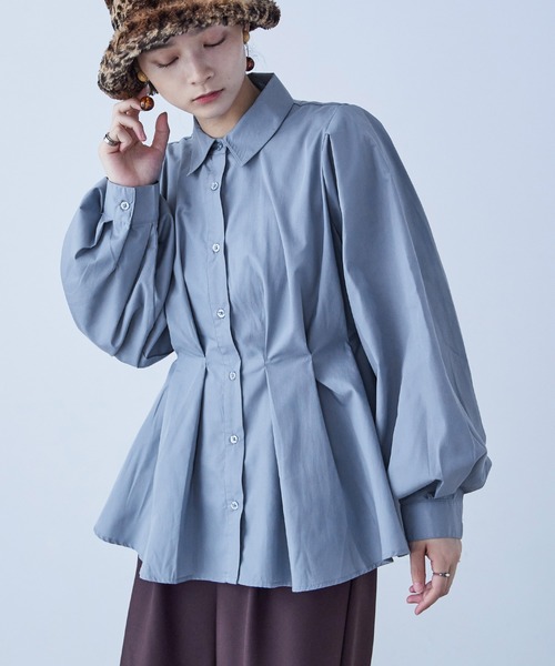 Fashion Letter(ファッションレター)の「ウエストタックボリュームスリーブシャツ(シャツ/ブラウス・レディース・オフホワイト/モカ/ブラック/ブルー・M)」の4枚目の写真