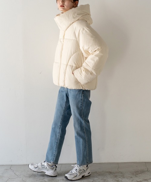 VitaFelice（ヴィータフェリーチェ）の「ボリューム中綿 ブルゾン パデッドジャケット（その他アウター・レディース・ブラック/アイボリー/イエロー・FREE）」の19枚目の写真