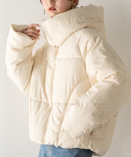 VitaFelice（ヴィータフェリーチェ）の「ボリューム中綿 ブルゾン パデッドジャケット（その他アウター・レディース・ブラック/アイボリー/イエロー・FREE）」の7枚目の写真