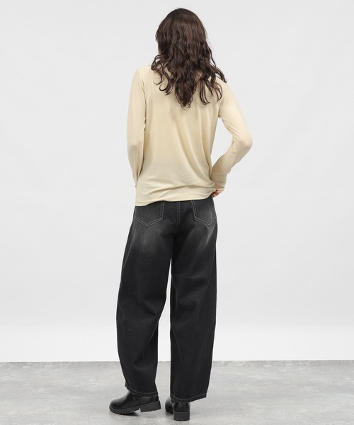 LAKOLE(ラコレ)の「ブラッシュシアー長袖T / 987126(Tシャツ/カットソー・レディース・オフホワイト/チャコールグレー/ライトブルー/ライトベージュ・SMALL/MEDIUM)」の7枚目の写真