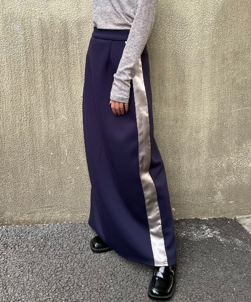 AIC.（エーアイシー）の「サイドライントラックロングスカート