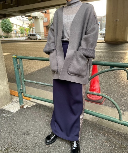 AIC.（エーアイシー）の「サイドライントラックロングスカート