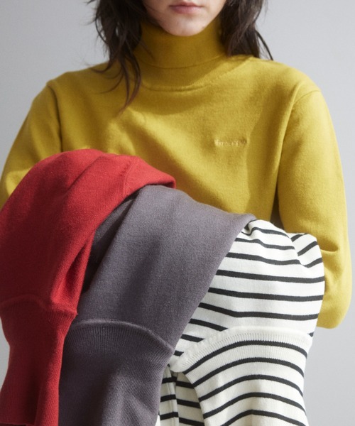 Formeque（フォルミーク）の「【Formeque】ロゴ刺繍タートルニット（ニット/セーター・レディース・ホワイト×ブラック/チャコールグレー/マスタード/レッド・FREE）」の11枚目の写真