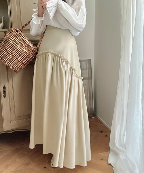 Meiru（メイル）の「ラウンドギャザーティアードスカート（スカート・レディース・ブラック/ライトベージュ/ホワイト・MEDIUM/SMALL/LARGE）」の3枚目の写真