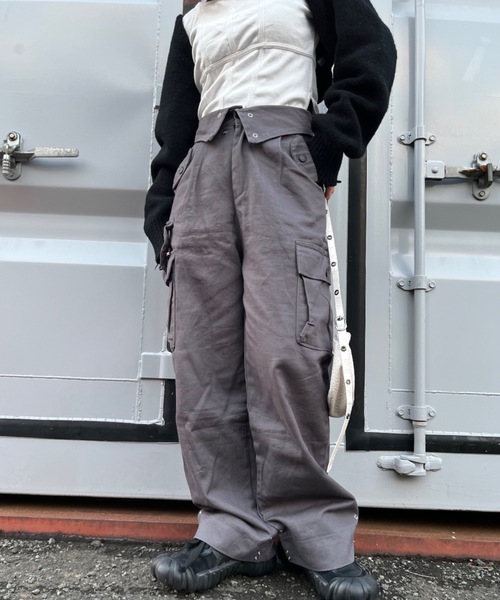 nemne store（ネンネストア）の「【Ne/Flim】デザインウェストカーゴパンツ（カーゴパンツ・レディース・ブラック/グレー・SMALL/MEDIUM）」の9枚目の写真