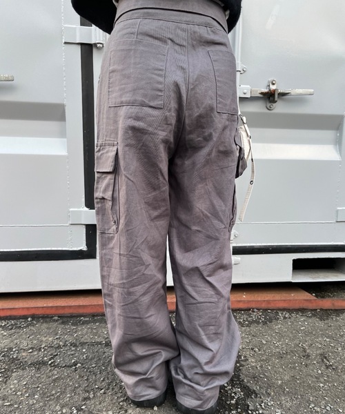 nemne store（ネンネストア）の「【Ne/Flim】デザインウェストカーゴパンツ（カーゴパンツ・レディース・ブラック/グレー・SMALL/MEDIUM）」の10枚目の写真