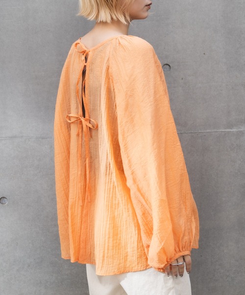 MIEL CRISHUNANT（ミエルクリシュナ）の「前後2WAYリボンシアーブラウス（シャツ/ブラウス・レディース・オレンジ/ブラック/オフホワイト・FREE）」の5枚目の写真