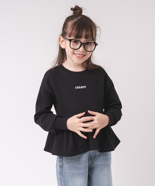 URBAN CHERRY(アーバンチェリー)の「フロントロゴ刺繍ペプラムスウェットトップス(Tシャツ/カットソー・キッズ・ホワイト/ブラック・110cm/120cm/130cm/140cm/150cm)」の22枚目の写真
