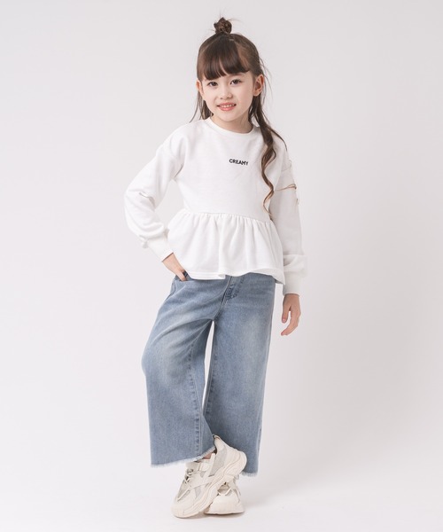 URBAN CHERRY(アーバンチェリー)の「フロントロゴ刺繍ペプラムスウェットトップス(Tシャツ/カットソー・キッズ・ホワイト/ブラック・110cm/120cm/130cm/140cm/150cm)」の7枚目の写真