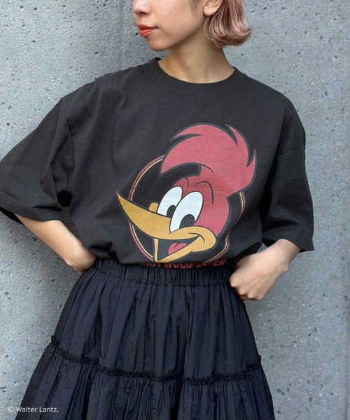 CIAOPANIC（チャオパニック）の「【ユニセックス】【Universalcollection/ユニバーサルコレクション】映画Tシャツ(ブラック)（Tシャツ/カットソー・レディース・グレー系その他/ブラック系その他/グレー/ブラック/グレー系その他6/グレー系その他5/グレー系その他4/グレー系その他3/グレー系その他2/ブラック系その他4/ブラック系その他3/ブラック系その他2/ブラウン系その他2/ブラウン系その他/カーキ/オリーブ/ブラウン/ダークブラウン/ブラウン系その他3/キャメル/ブロンズ/モカ・XL）」の4枚目の写真