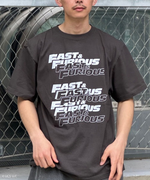 【ユニセックス】【Universalcollection/ユニバーサルコレクション】映画Tシャツ(ブラック)(Tシャツ/カットソー)|CIAOPANIC(チャオパニック) 【ユニセックス】【Universalcollection/ユニバーサルコレクション】映画Tシャツ(ブラック)(Tシャツ/カットソー)|CIAOPANIC(チャオパニック)