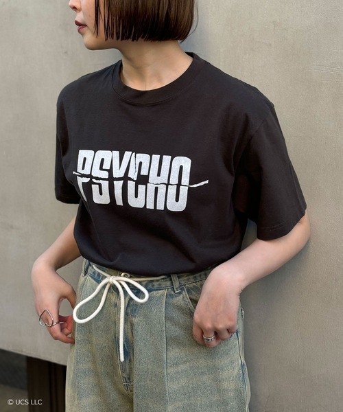 【ユニセックス】【Universalcollection/ユニバーサルコレクション】映画Tシャツ(ブラック)(Tシャツ/カットソー)|CIAOPANIC(チャオパニック) 【ユニセックス】【Universalcollection/ユニバーサルコレクション】映画Tシャツ(ブラック)(Tシャツ/カットソー)|CIAOPANIC(チャオパニック)