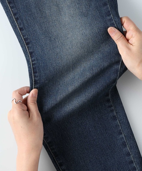 【セール】【Levi's】BOYFRIEBD テーパードデニムパンツ（デニムパンツ）｜Levi's（リーバイス）