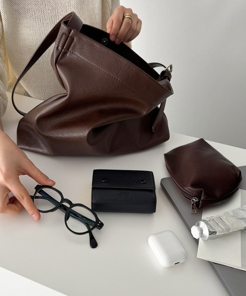 CANAL JEAN（キャナルジーン）の「El mar　ソフトクロスボディーバッグ（ショルダーバッグ・レディース・ブラウン/ブラック・ONE SIZE）」の5枚目の写真