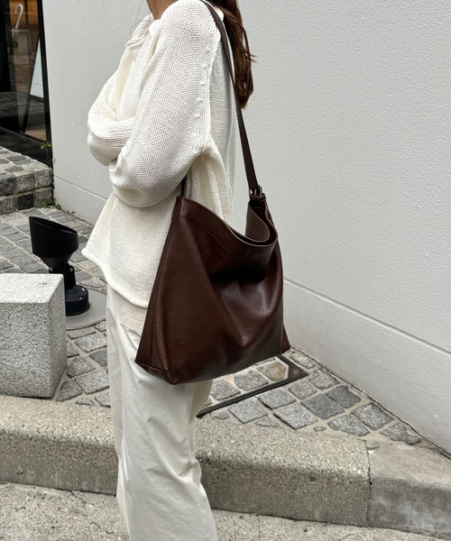 CANAL JEAN（キャナルジーン）の「El mar　ソフトクロスボディーバッグ（ショルダーバッグ・レディース・ブラウン/ブラック・ONE SIZE）」の7枚目の写真