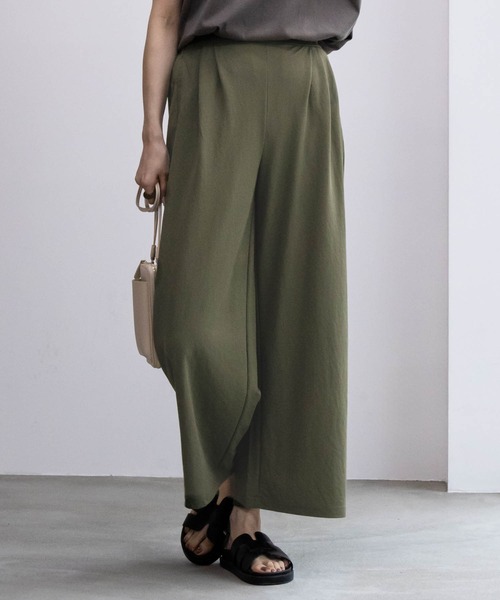 NAVY（ネイビー）の「NAVY サラリ 接触冷感 制菌加工 ワイドパンツ（その他パンツ・レディース・ブラウン系その他/チャコールグレー/ブラック/ライトベージュ/カーキ・L/M）」の5枚目の写真