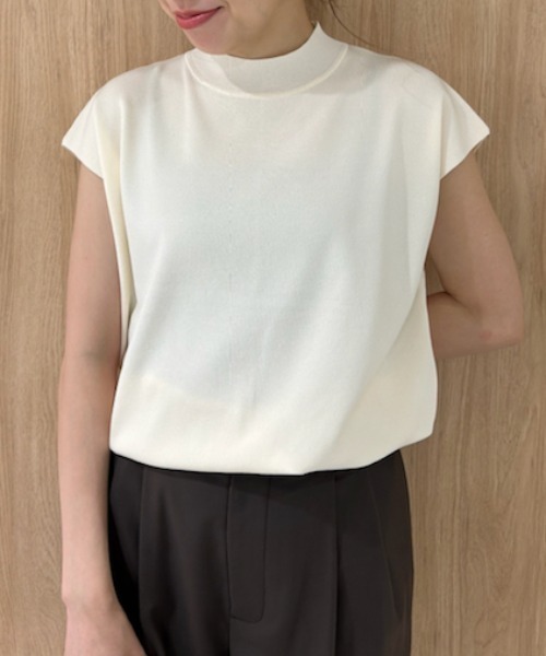 Mila Owen（ミラオーウェン）の「ハイネックブラウジングニットトップス【手洗い可能】（ニット/セーター・レディース・アイボリー/オレンジ/ブラック/その他/オフホワイト/ブルー・0/1）」の2枚目の写真