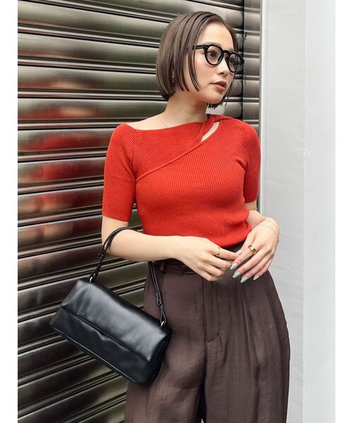 MURUA（ムルーア）の「スクエアクラッチバッグ（ハンドバッグ・レディース・シルバー/ブラック・FREE）」の20枚目の写真