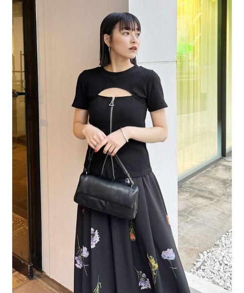 MURUA（ムルーア）の「スクエアクラッチバッグ（ハンドバッグ・レディース・シルバー/ブラック・FREE）」の21枚目の写真
