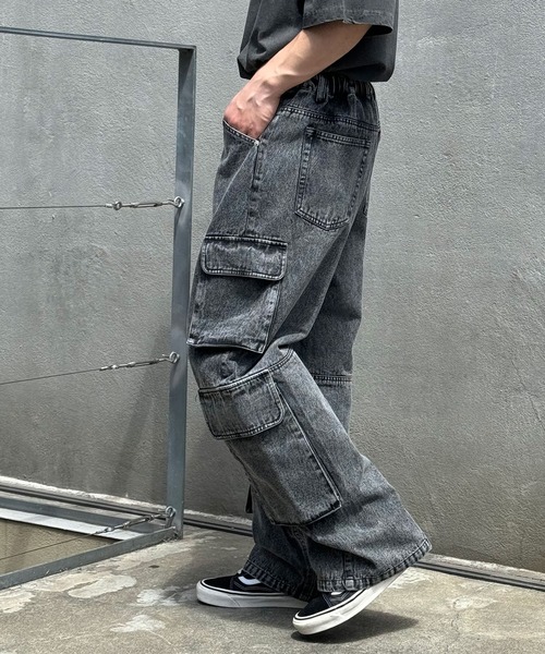 CIAOPANIC（チャオパニック）の「【ユニセックス】ヴィンテージライクフォースカーゴワイドデニムパンツ（デニムパンツ・レディース・ブルー/ブラック/グリーン・MEDIUM/LARGE）」の8枚目の写真