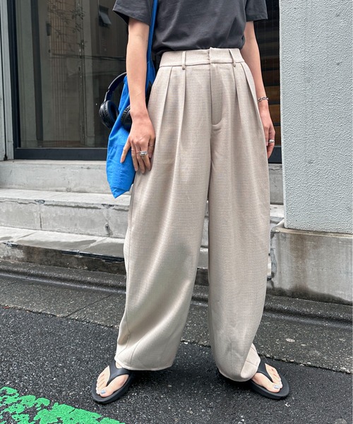 feepur（フェピュール）の「【セットアップ可】コンフォートツイードツータックカーブスラックス（スラックス・レディース・グレー/ベージュ/アイボリー/ブラウン・MEDIUM/SMALL）」の18枚目の写真