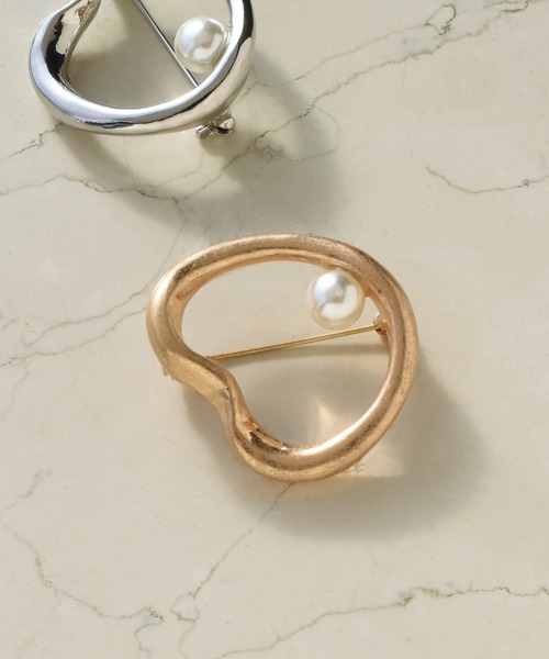 GOLDY（ゴールディ）の「サークル ポイント パール ブローチ（ブローチ/コサージュ・レディース・ゴールド/シルバー系その他/ゴールド系その他/シルバー・FREE）」の4枚目の写真