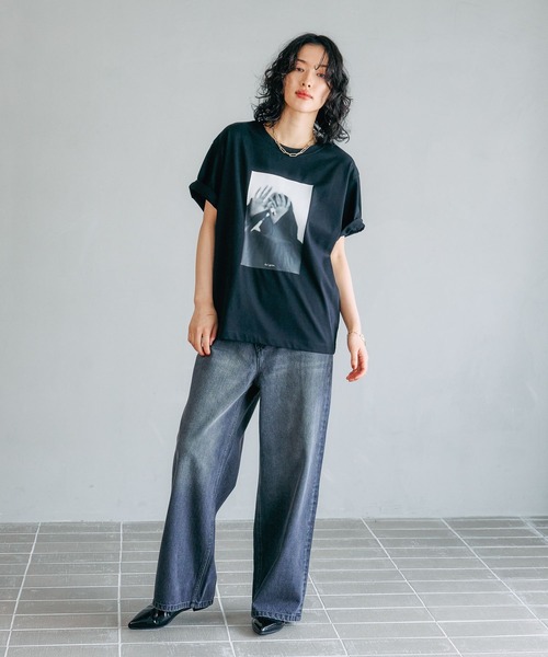 LEPSIM（レプシィム）の「【FOR I SERIES】プリントフォトT　131929（Tシャツ/カットソー・レディース・ブラック/オフホワイト・FREE）」の19枚目の写真