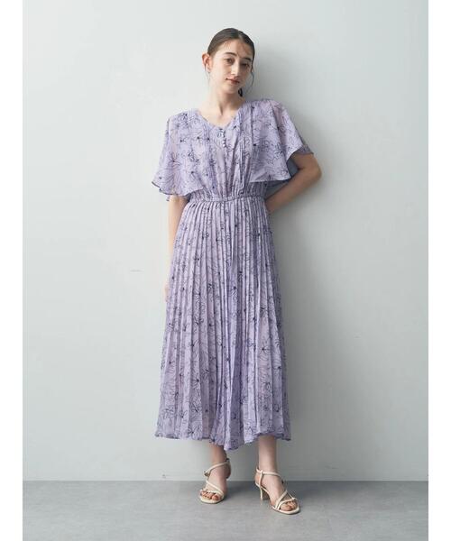 【セール】ラインフラワー柄プリーツワンピース(ワンピース)|YECCA VECCA(イェッカヴェッカ) 【セール】ラインフラワー柄プリーツワンピース(ワンピース)|YECCA VECCA(イェッカヴェッカ)