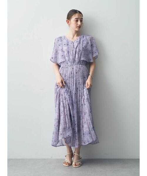 【セール】ラインフラワー柄プリーツワンピース(ワンピース)|YECCA VECCA(イェッカヴェッカ) 【セール】ラインフラワー柄プリーツワンピース(ワンピース)|YECCA VECCA(イェッカヴェッカ)