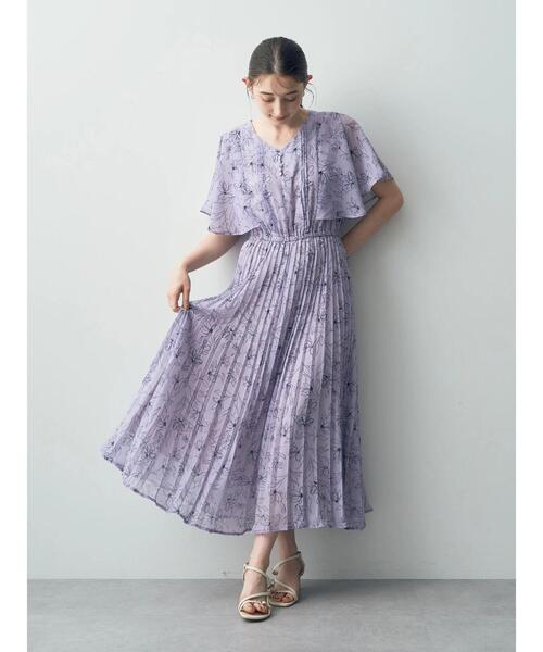 【セール】ラインフラワー柄プリーツワンピース(ワンピース)|YECCA VECCA(イェッカヴェッカ) 【セール】ラインフラワー柄プリーツワンピース(ワンピース)|YECCA VECCA(イェッカヴェッカ)