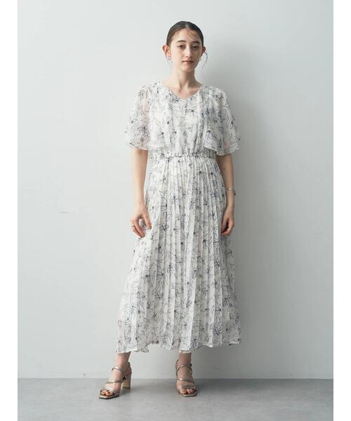 【セール】ラインフラワー柄プリーツワンピース(ワンピース)|YECCA VECCA(イェッカヴェッカ) 【セール】ラインフラワー柄プリーツワンピース(ワンピース)|YECCA VECCA(イェッカヴェッカ)