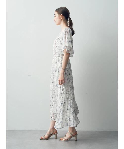 【セール】ラインフラワー柄プリーツワンピース(ワンピース)|YECCA VECCA(イェッカヴェッカ) 【セール】ラインフラワー柄プリーツワンピース(ワンピース)|YECCA VECCA(イェッカヴェッカ)