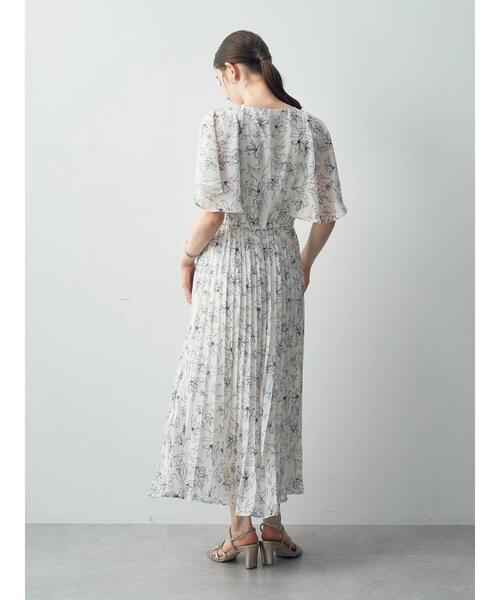 【セール】ラインフラワー柄プリーツワンピース(ワンピース)|YECCA VECCA(イェッカヴェッカ) 【セール】ラインフラワー柄プリーツワンピース(ワンピース)|YECCA VECCA(イェッカヴェッカ)