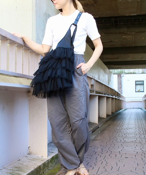 Scrap Book(スクラップブック)の「【Scrap Book】フリルバッグ(トートバッグ・レディース・ブラック/グレー・FREE)」の14枚目の写真