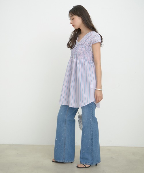 VIS(ビス)の「【洗える】ゆるVネックシャーリングシャツブラウス(シャツ/ブラウス・レディース・ホワイト/サックスブルー/ピンク系その他2・FREE)」の5枚目の写真